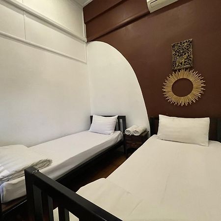 Ashi Poshtel Vandrarhem Chiang Mai Exteriör bild